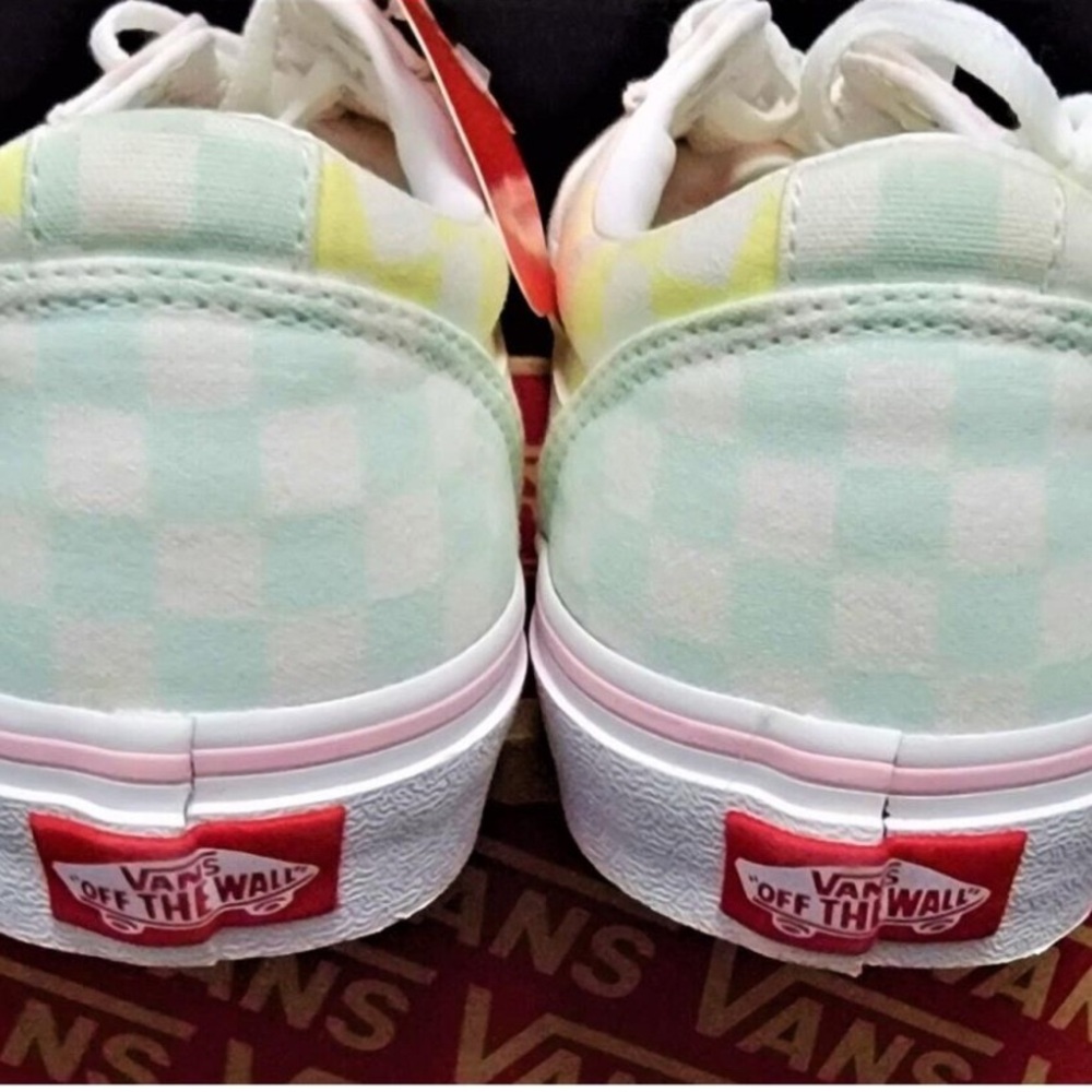 Vans Off The Wall Ward Multi/white Ckrbrd Missy`s Skate Sneakers Sz 4 Pastel - Picture 4 of 8